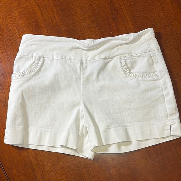 White Shorts - Picture 1 of 3